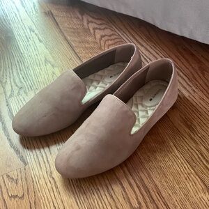 Birdies The Starling in Tan Flats